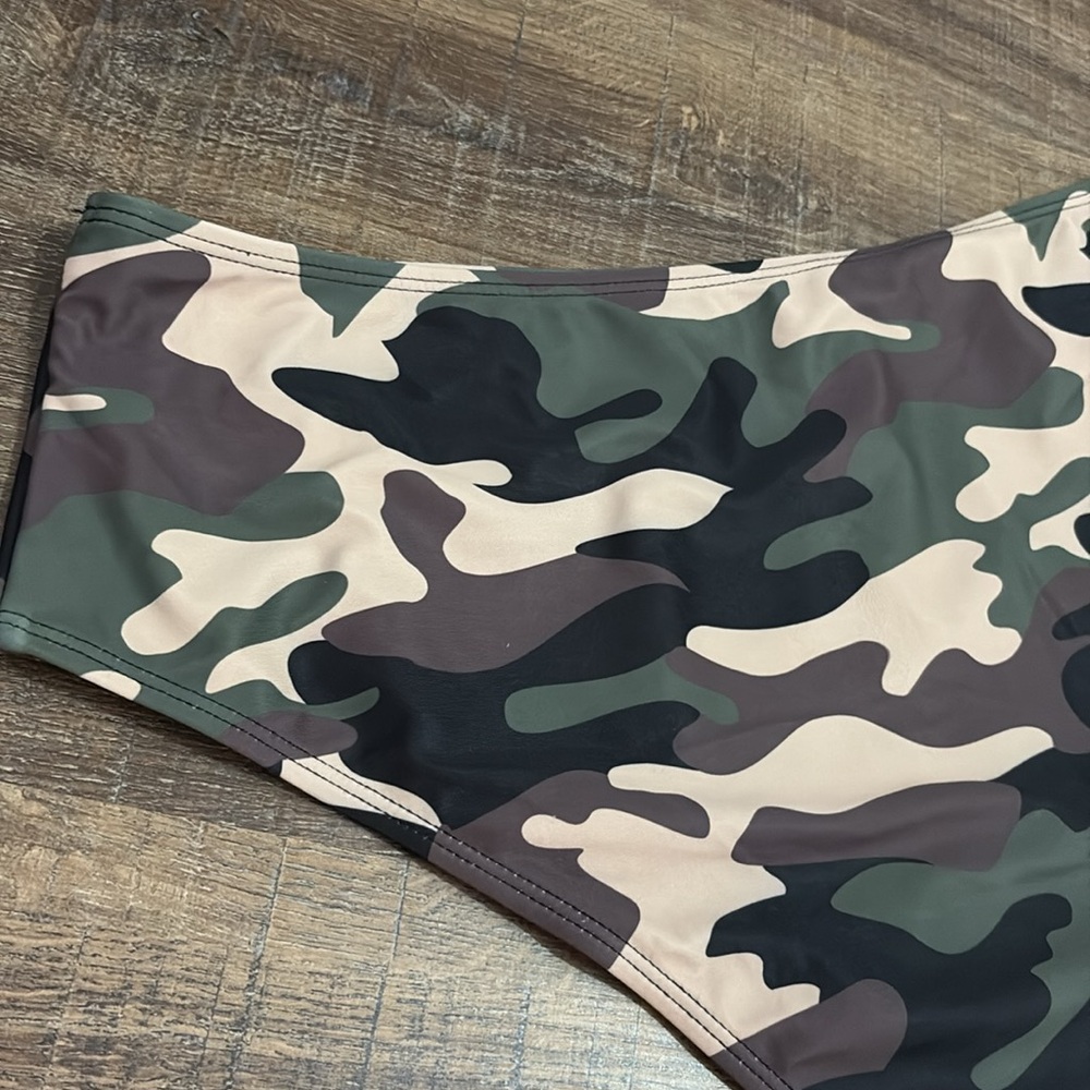 Camo Swim Bottom - 2XL - Picture 4 of 6